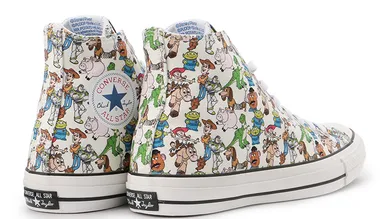 Image via <a href="http://www.atmos-tokyo.com/shop/g/g32961660a220cmmult00/" target="_blank" rel="noopener">atmos</a>