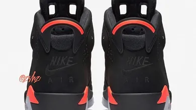 Image Via <a href='http://instagram.com/zsneakerheadz' rel="nofollow noopener" target='_blank'>Zsneakerheadz</a>