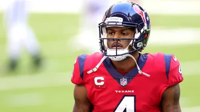 Carmen Mandato / Getty Images