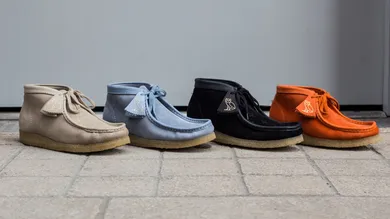 Image Via <a href='https://hypebeast.com/2018/4/drake-ovo-clarks-wallabee-closer-look' rel="nofollow noopener" target='_blank'>Ben Awin/HypeBeast</a>