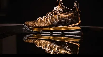 Image Via <a href='https://www.instagram.com/theshoesurgeon/?hl=en' rel="nofollow noopener" target='_blank'>TheShoeSurgeon</a>