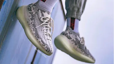 Image Via Kickwhoshow