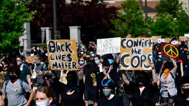 Mark Makela / Stringer / Getty Images