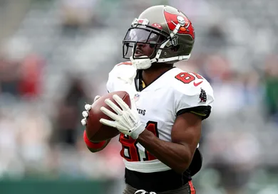 Tampa Bay Buccaneers v New York Jets