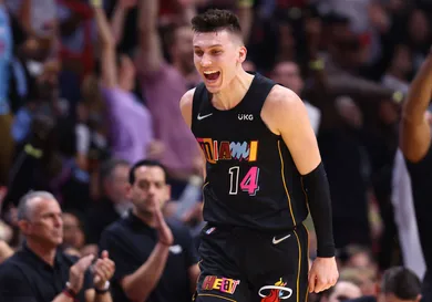 Minnesota Timberwolves v Miami Heat