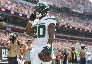 New York Jets v Cleveland Browns