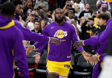 Phoenix Suns v Los Angeles Lakers