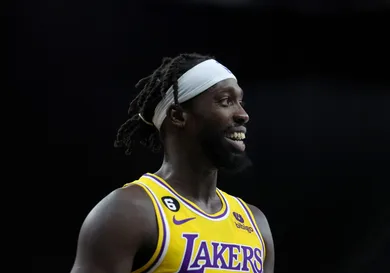 Phoenix Suns v Los Angeles Lakers