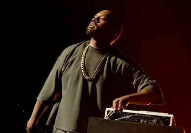 2015 iHeartRadio Music Festival - Night 1 - Show