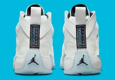 jordan-two-trey-legend-blue-DO1925-104-7