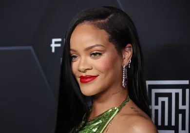 Rihanna Celebrates Her Beauty Brands Fenty Beauty And Fenty Skin