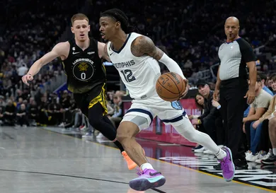 Memphis Grizzlies v Golden State Warriors