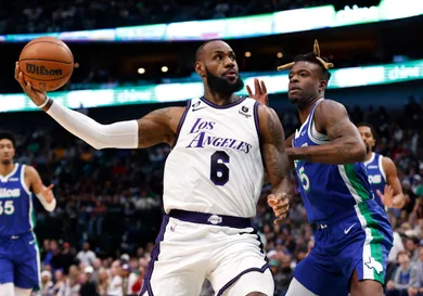 Los Angeles Lakers v Dallas Mavericks