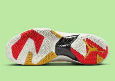 air-jordan-37-year-of-the-rabbit-fb8946-100-4