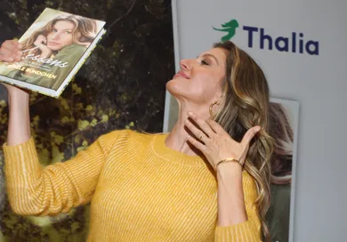 Gisele Bundchen Visits Thalia Book Store In Hamburg