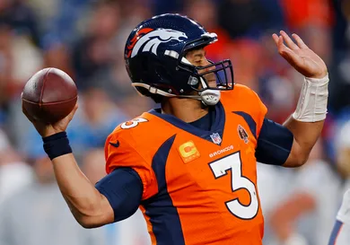 Los Angeles Chargers v Denver Broncos