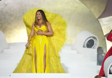 Atlantis The Royal Grand Reveal Weekend 2023 - Beyonce Performance