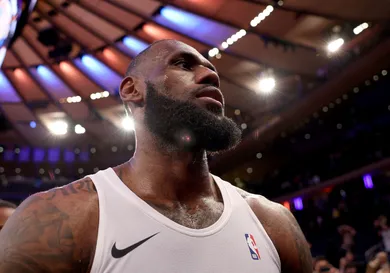 Los Angeles Lakers v New York Knicks