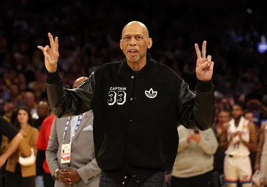 Oklahoma City Thunder v Los Angeles Lakers