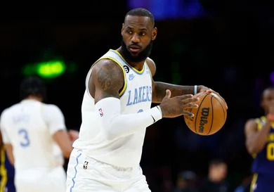 Golden State Warriors v Los Angeles Lakers