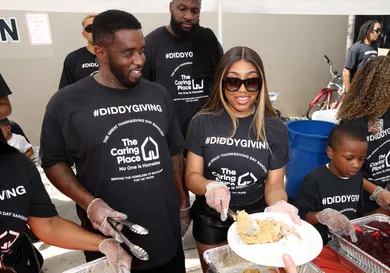 Sean "Diddy" Combs and His Family his daughters Chance, D'Lila and Jessie Celebrated Thanksgiving Day at The Caring Place in Miami