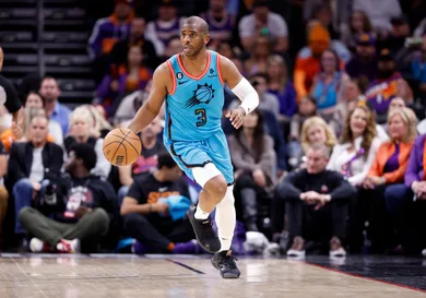 San Antonio Spurs v Phoenix Suns