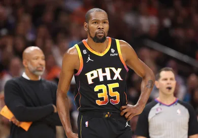 Los Angeles Clippers v Phoenix Suns - Game One