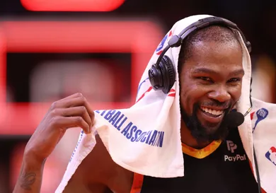 Los Angeles Clippers v Phoenix Suns - Game Five