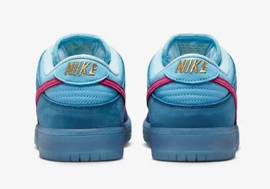 Run-The-Jewels-Nike-SB-Dunk-Low-DO9404-400-5