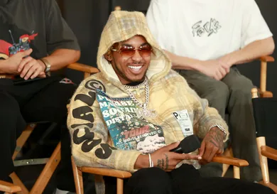 LiveXLive &amp; Social Gloves: Battle of the Platforms Press Conference @ Fred Segal West Hollywood