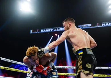 Devin Haney v Vasyl Lomachenko