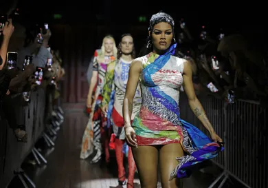 Marine Serre : Runway - Paris Fashion Week - Menswear Spring/Summer 2024