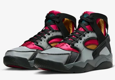 Nike-Air-Flight-Huarache-Bordeaux-Airbrush-Official-Photos1