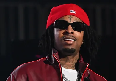 21 Savage Fan Hug Drake Tour