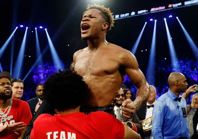 Devin Haney v Vasyl Lomachenko