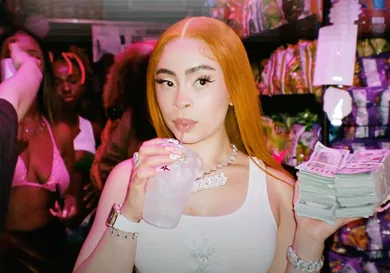 IceSpiceDeliMusicVideo