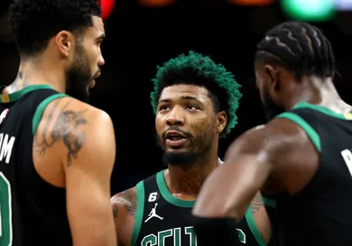 Cleveland Cavaliers v Boston Celtics