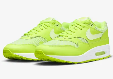 Nike-Air-Max-1-Volt-FN6832-702-4