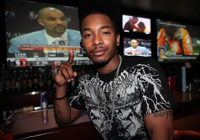 Universal Bowling Party