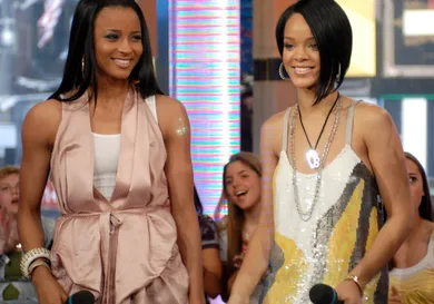 Cameron Diaz, Ciara and Mims Visit and Rihanna Co-Hosts MTV's "TRL" - May 8, 2007