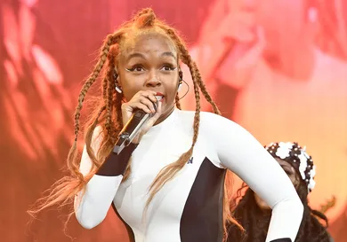 Janelle Monae Responds Thirsty Fan Tweets