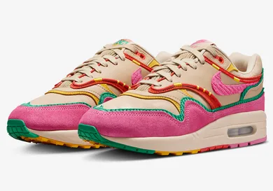 Nike-Air-Max-1-Familia-FN0598-200-4