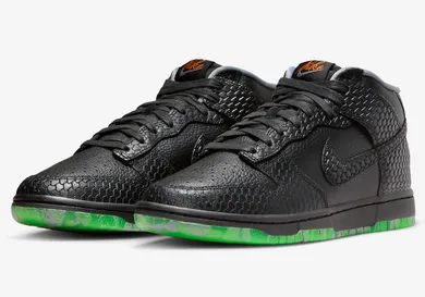 Nike-Dunk-Mid-Halloween-Headless-Horseman-FQ8749-010-4