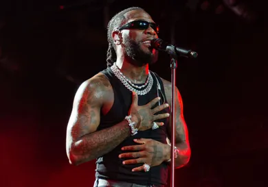 burna-boy-walks-back-comments