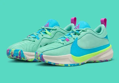 ike-zoom-freak-5-gs-mint-aqua-dz4486-300-1