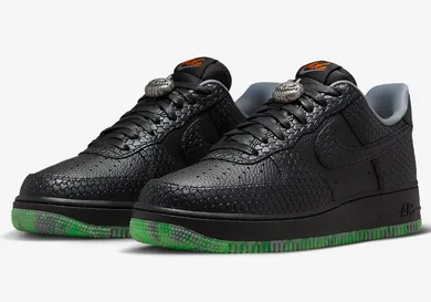 Nike-Air-Force-1-Low-Halloween-FQ8822-084-4