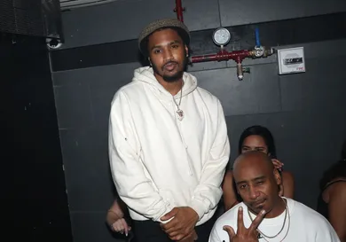 Offset Attends Nebula