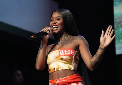 Supermodels Unlimited Magazine Presents Don't Stop the Music at NYFW