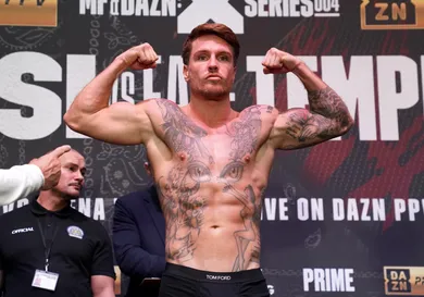 KSI v FaZe Temperrr - Weigh In - BOXPARK Wembley