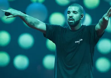 Drake Performs At  l'AccorHotels Arena